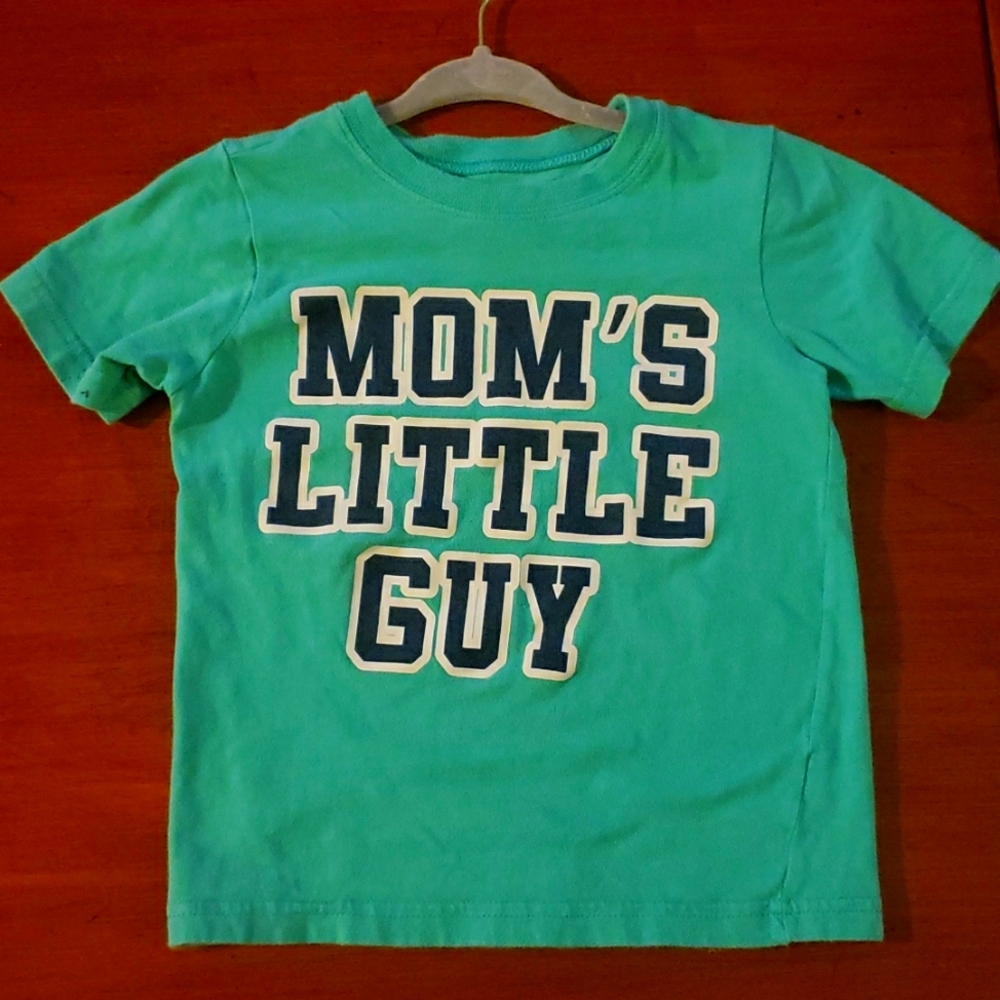Mom's little guy tee